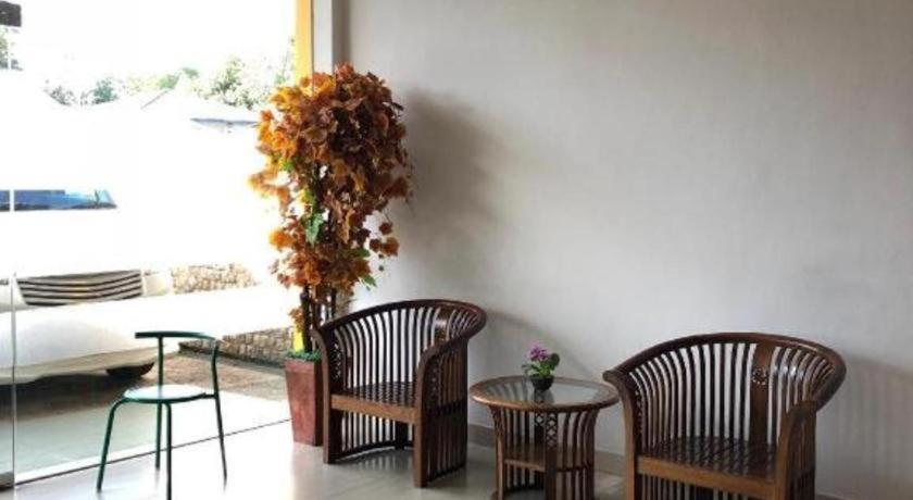 Hotel Kaisar Tarakan Bagian luar foto